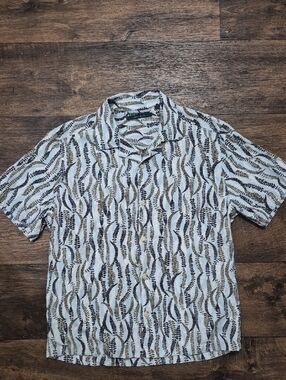 Perry Ellis White Short-Sleeve Button-Down with Navy & Brown Leaf Motif